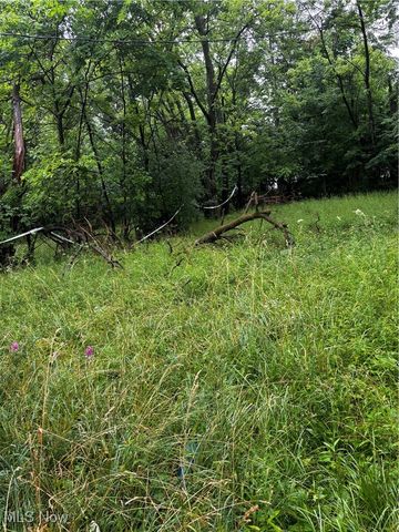 3833 E 144th Street, Cleveland, OH 44128