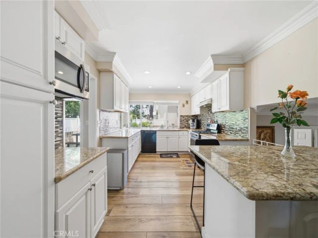20259 Gifford, Winnetka, CA 91306