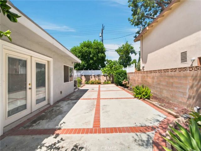 20259 Gifford, Winnetka, CA 91306