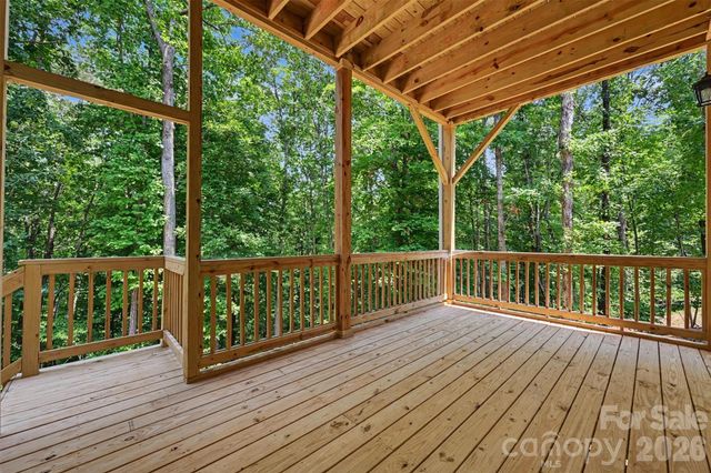 131 High Lake Drive, Statesville, NC 28677