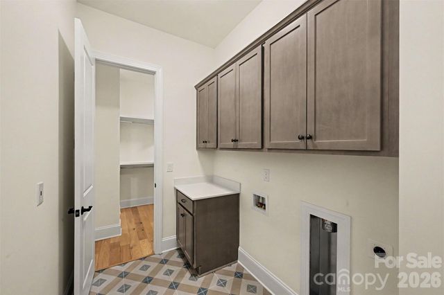 131 High Lake Drive, Statesville, NC 28677