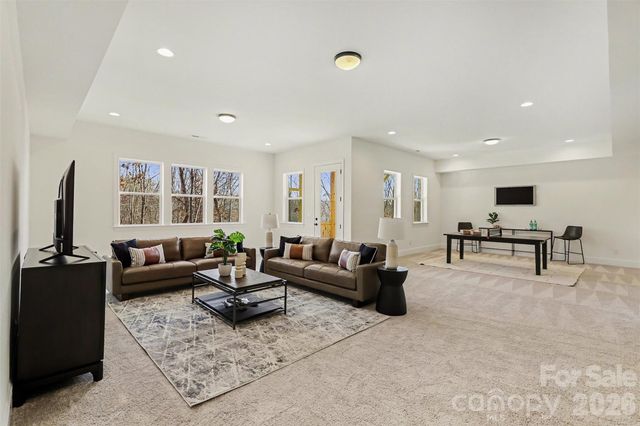 131 High Lake Drive, Statesville, NC 28677
