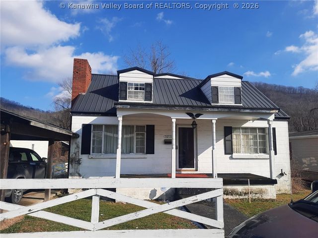 5210 Elaine Drive, Charleston, WV 25306