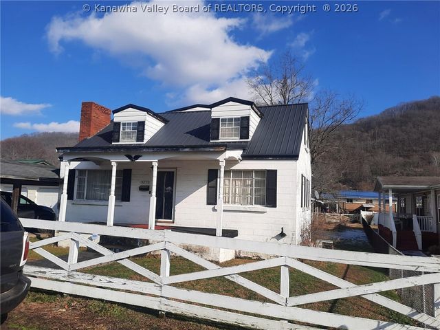 5210 Elaine Drive, Charleston, WV 25306