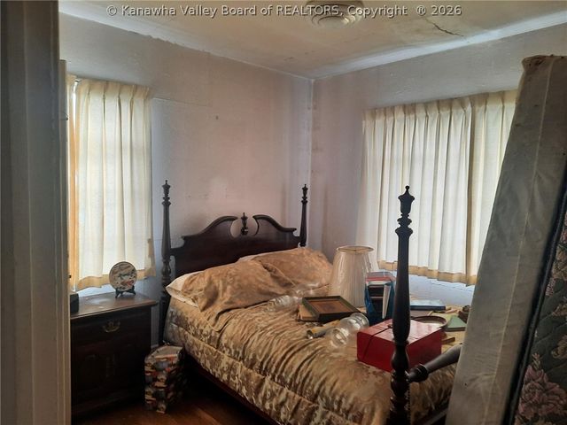 5210 Elaine Drive, Charleston, WV 25306