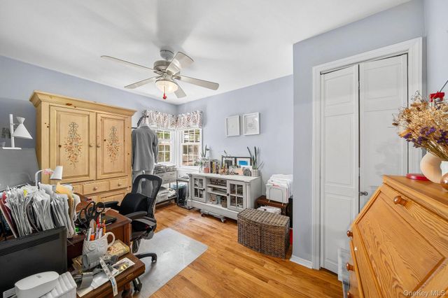 32 Broadway, New Hyde Park, NY 11040