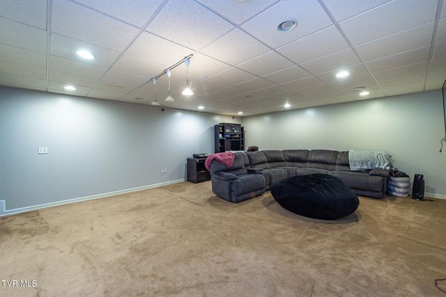 850 Topeka Drive, Mount Carmel, TN 37645