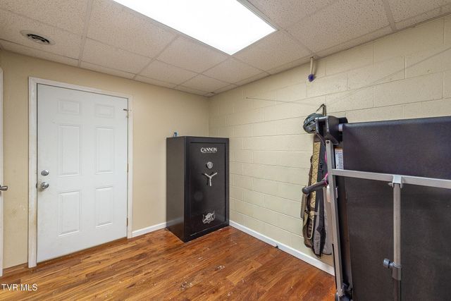 850 Topeka Drive, Mount Carmel, TN 37645