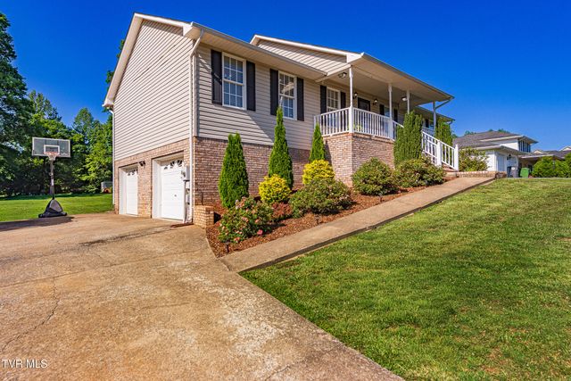850 Topeka Drive, Mount Carmel, TN 37645