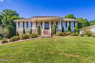 850 Topeka Drive, Mount Carmel, TN 37645