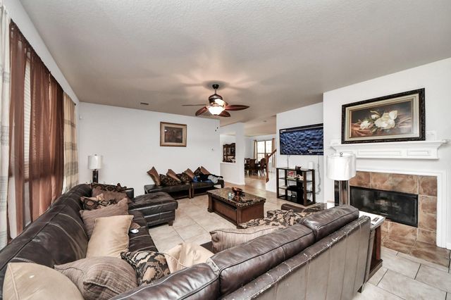 2619 Midnight Star Circle, Friendswood, TX 77546