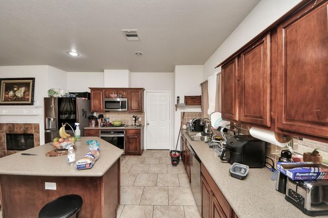 2619 Midnight Star Circle, Friendswood, TX 77546
