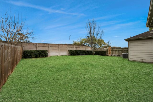 2619 Midnight Star Circle, Friendswood, TX 77546