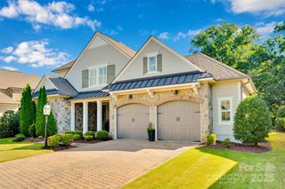 8921 Blakeney Drive, Charlotte, NC 28277