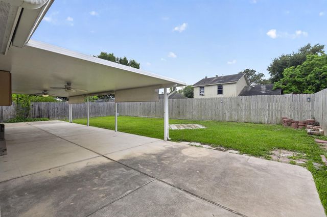18731 Shannon Glen Lane, Houston, TX 77084