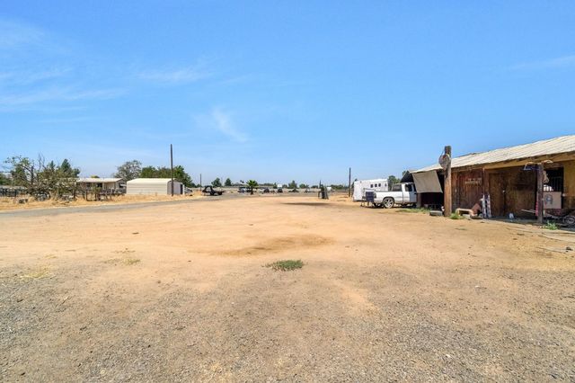 6852 W Mckinley Avenue, Fresno, CA 93723