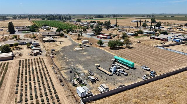 6852 W Mckinley Avenue, Fresno, CA 93723