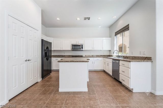 1898 Granemore Street, Las Vegas, NV 89135