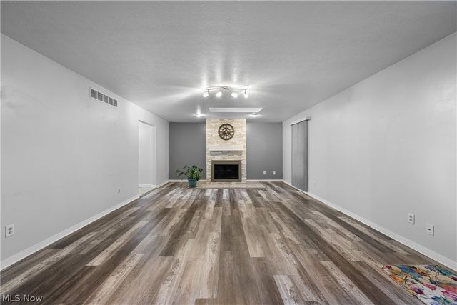 528 E Howe Road, Tallmadge, OH 44278