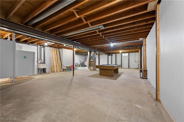 528 E Howe Road, Tallmadge, OH 44278