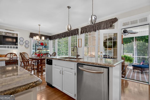1026 Riverside Drive, Lagrange, GA 30240