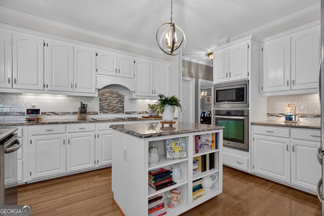 1026 Riverside Drive, Lagrange, GA 30240