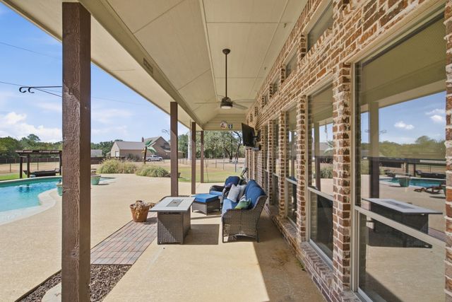 115 Coldwater Creek Lane, Weatherford, TX 76088