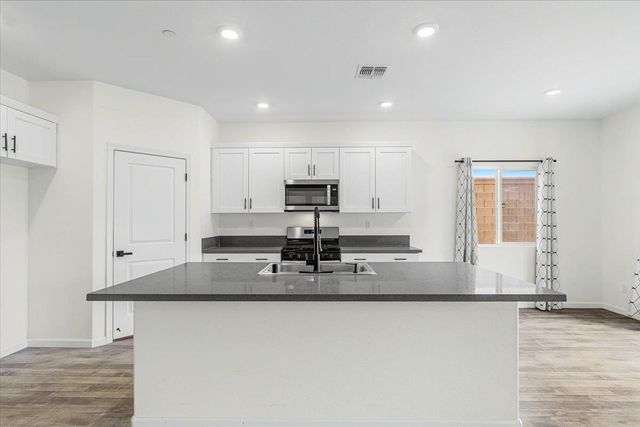 1496 Crimson, Manteca, CA 95336