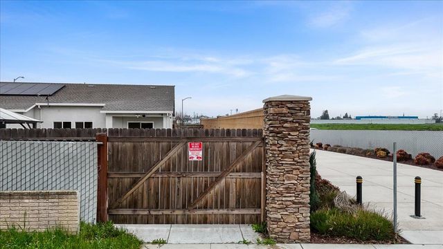 1496 Crimson, Manteca, CA 95336