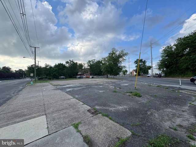 1662 FERRY AVENUE, Camden, NJ 08104