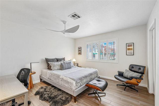 556 Yacht Harbor Drive 203, Las Vegas, NV 89145