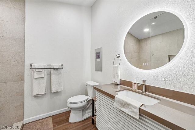 556 Yacht Harbor Drive 203, Las Vegas, NV 89145