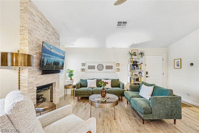 556 Yacht Harbor Drive 203, Las Vegas, NV 89145