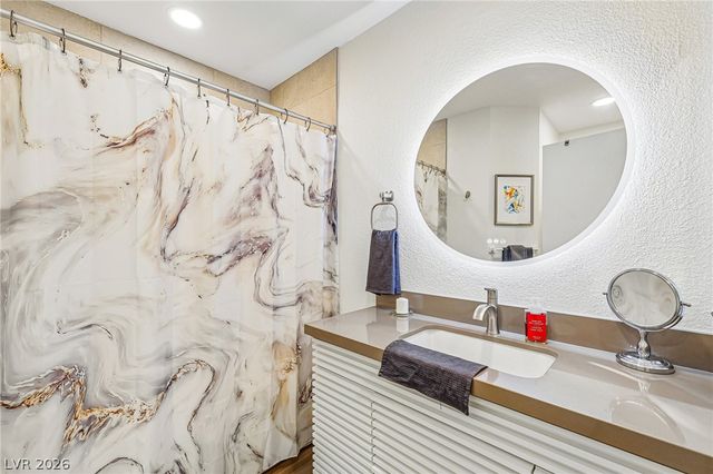 556 Yacht Harbor Drive 203, Las Vegas, NV 89145
