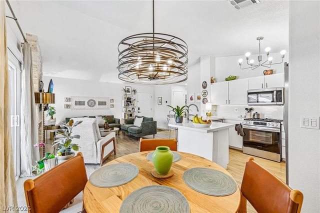 556 Yacht Harbor Drive 203, Las Vegas, NV 89145
