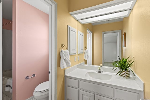 10219 Rafter O, Helotes, TX 78023