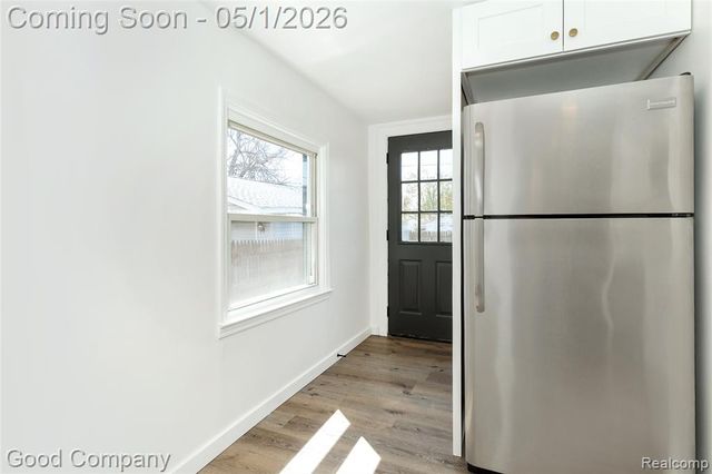 23393 Hoover Avenue, Hazel Park, MI 48030