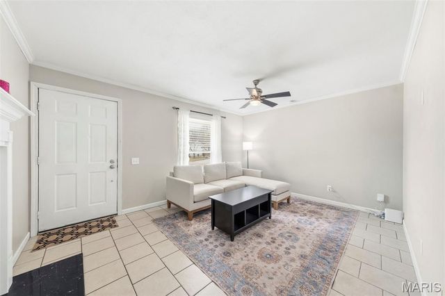 11950 Meadow Grove Court, Maryland Heights, MO 63043