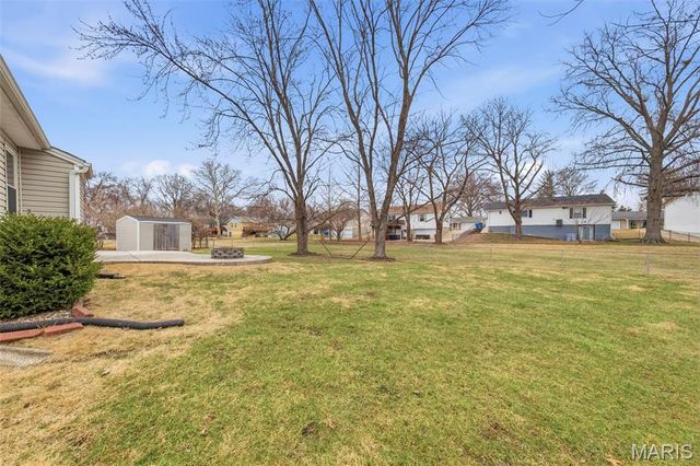 11950 Meadow Grove Court, Maryland Heights, MO 63043