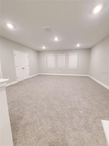 2518 WARREN ACRES BOULEVARD, Wesley Chapel, FL 33543