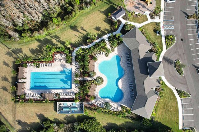 2518 WARREN ACRES BOULEVARD, Wesley Chapel, FL 33543