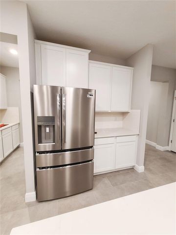 2518 WARREN ACRES BOULEVARD, Wesley Chapel, FL 33543