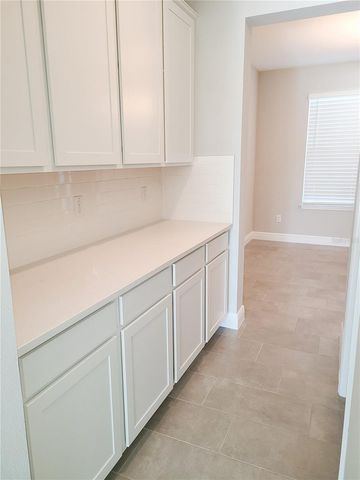 2518 WARREN ACRES BOULEVARD, Wesley Chapel, FL 33543