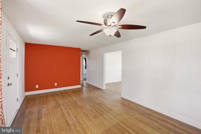 3217 W MOUNT KIRK AVE, Norristown, PA 19403