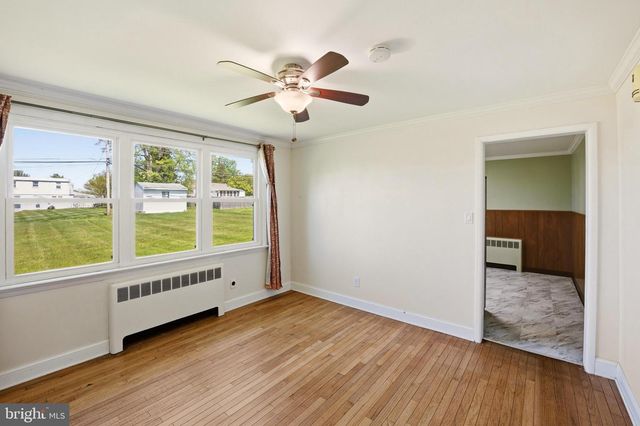 3217 W MOUNT KIRK AVE, Norristown, PA 19403