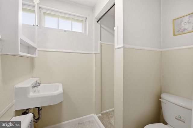 3217 W MOUNT KIRK AVE, Norristown, PA 19403