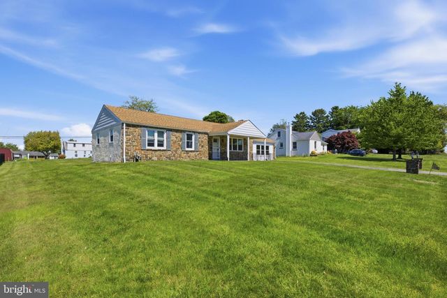 3217 W MOUNT KIRK AVE, Norristown, PA 19403