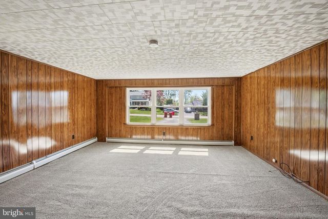 3217 W MOUNT KIRK AVE, Norristown, PA 19403
