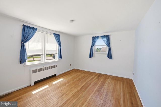3217 W MOUNT KIRK AVE, Norristown, PA 19403