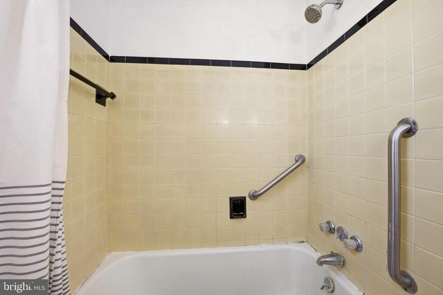 3217 W MOUNT KIRK AVE, Norristown, PA 19403